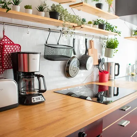 2 Pièces Chic Et Cosy à Paris Appartamento *