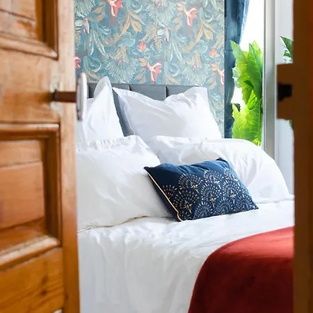 2 Pièces Chic Et Cosy à Paris Appartamento *