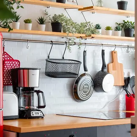 2 Pièces Chic Et Cosy à Paris Appartamento Gentilly
